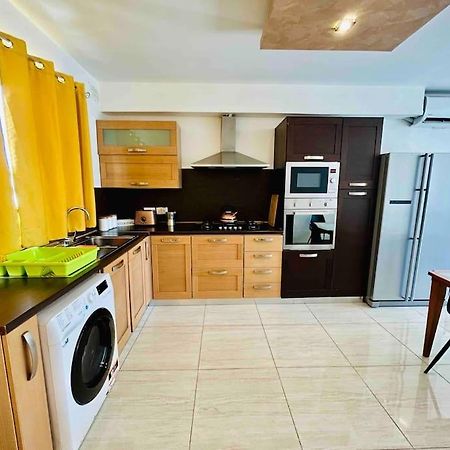 Duplex Whiskey Home 200M Away From The Sea And The Square St. Paul's Bay Dış mekan fotoğraf