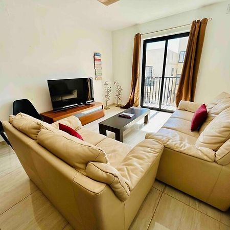 Duplex Whiskey Home 200M Away From The Sea And The Square St. Paul's Bay Dış mekan fotoğraf