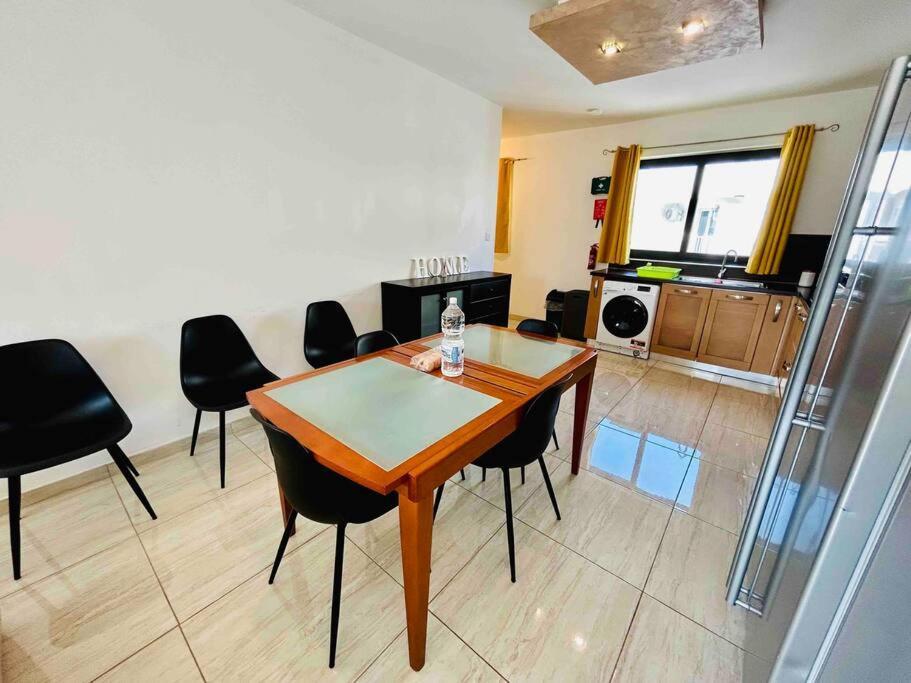 Duplex Whiskey Home 200M Away From The Sea And The Square St. Paul's Bay Dış mekan fotoğraf